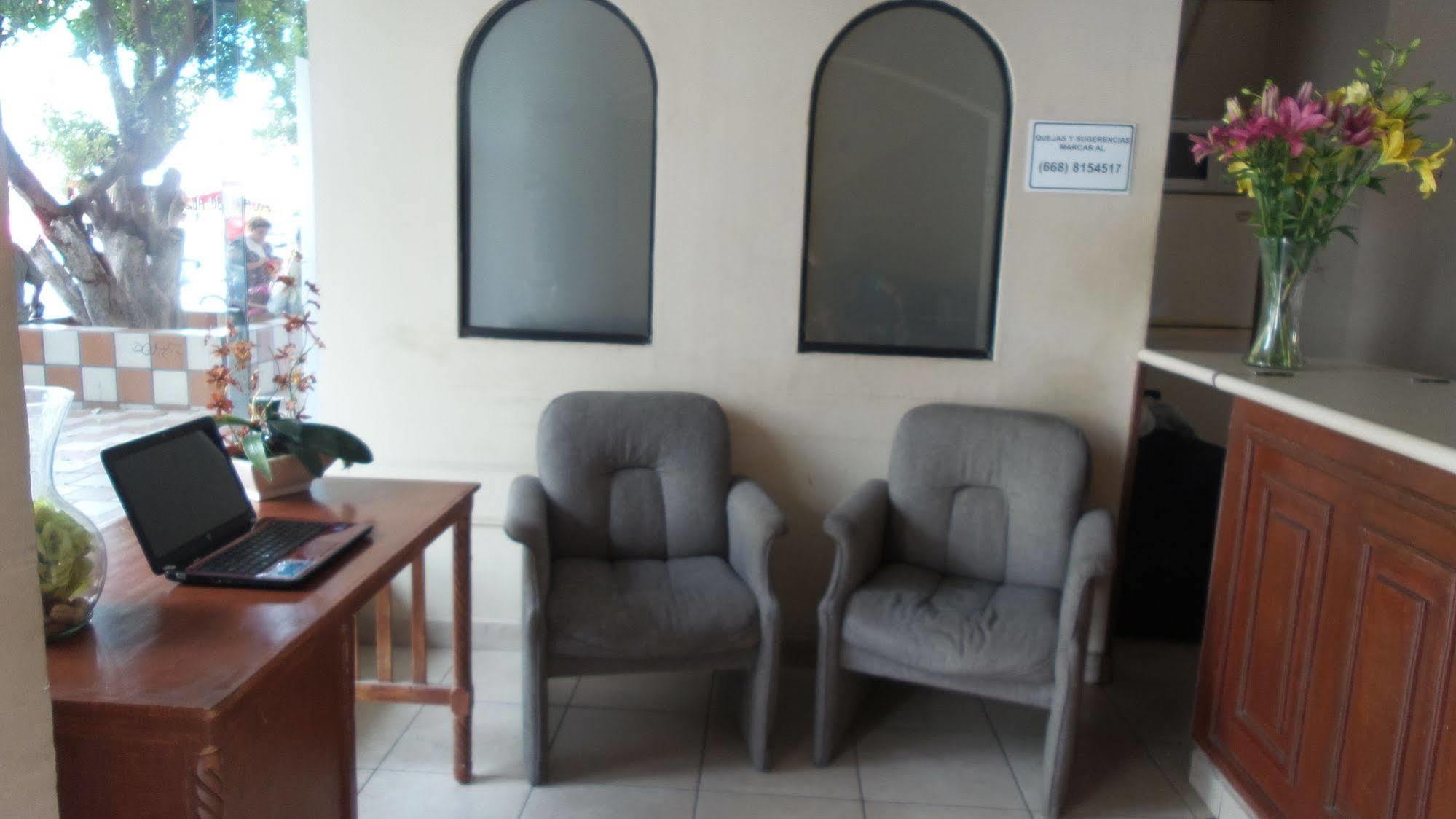 Hotel Del Valle Los Mochis Buitenkant foto